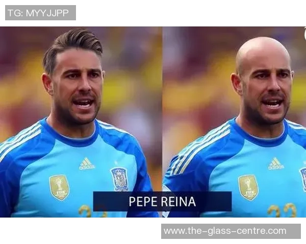 头发一撮毛的足球球星如何凭借独特魅力征服世界足坛与球迷心灵